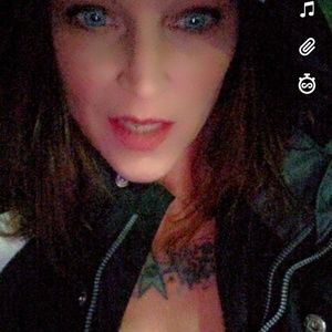 Meet your Posher, Valerie